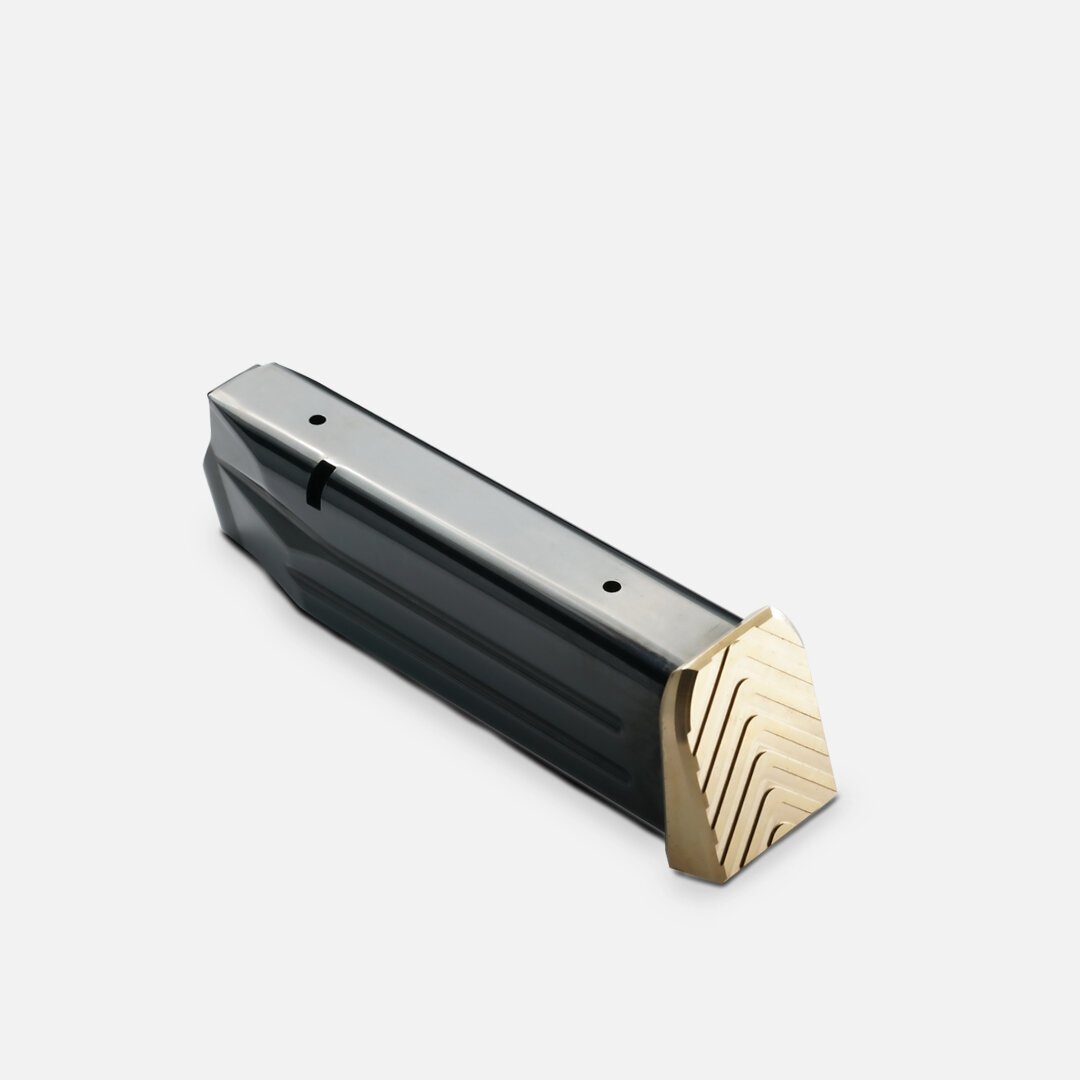 SAS II magazine  >  40S&W  >  18rd  >  126mm  >  Black  >  Brass gold basepad